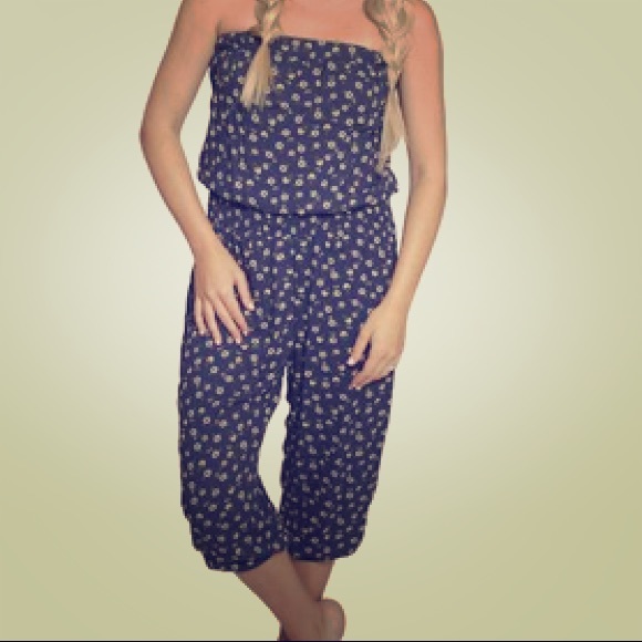 Women’s Floral Romper - Picture 1 of 1